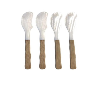 Set of 4 Seashell Spreaders with Bamboo Handle